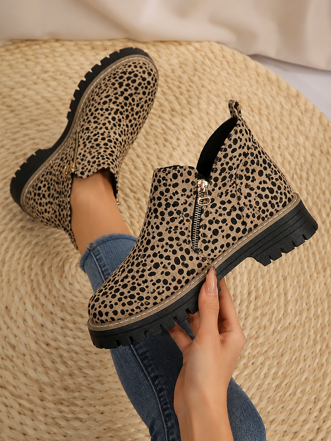 Alexia | Botines Urban Track con Cremallera Latera